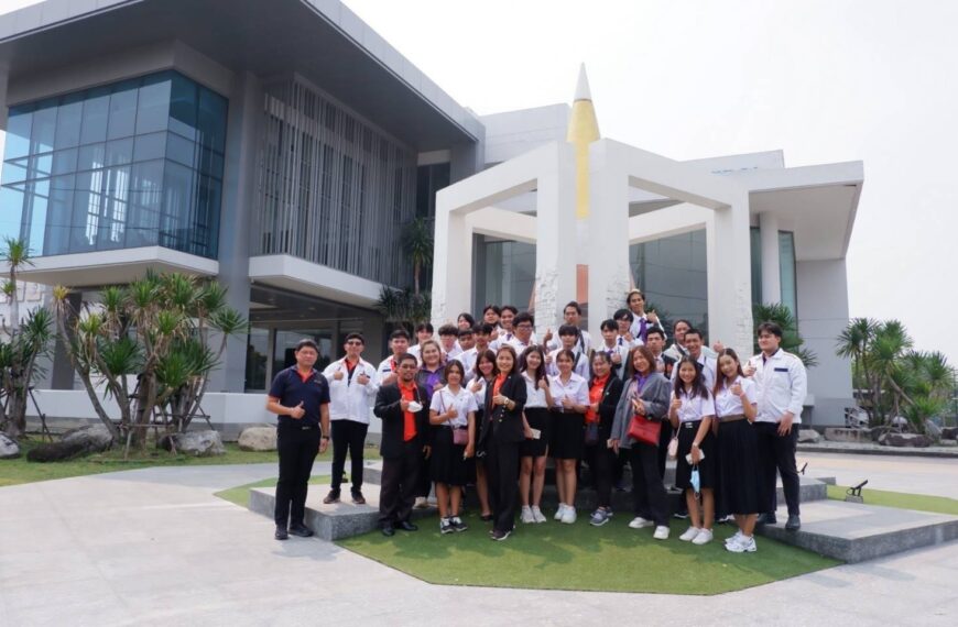 SIMTEC ต้อนรับอาจารย์และนักศึกษา สาขาวิทยาการคอมพิวเตอร์ และสาขาเทคโนโลยีสารสนเทศ มหาวิทยาลัยราชภัฏเพชรบูรณ์ เยี่ยมชม Learning Factory