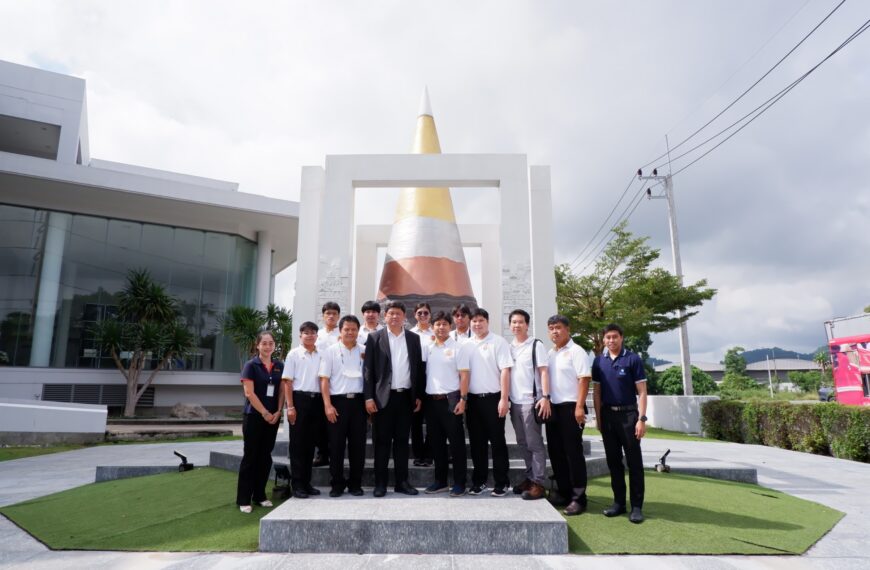 SIMTEC ให้การต้อนรับคณะครูสาขาเมคคาทรอนิกส์ วิทยาลัยเทคนิคสิงห์บุรี