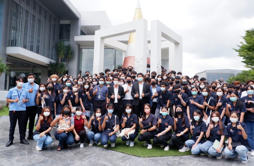 คณะอาจารย์ นักศึกษาสาขาวิชาวิศวกรรมอุตสาหการ สำนักวิชาวิศวกรรมศาสตร์ มหาวิทยาลัยเทคโนโลยีสุรนารี เข้…