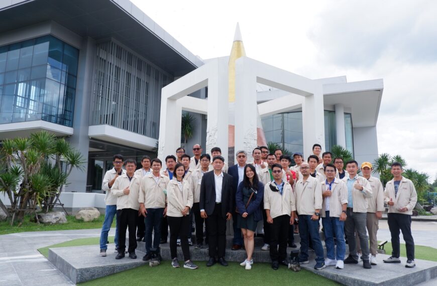 คณะผู้เข้าอบรม หลักสูตร “ผู้จัดการโรงงาน” (THE FACTORY MANAGEMENT) สถาบันเสริมสร้างขีดความสามารถมนุษ…